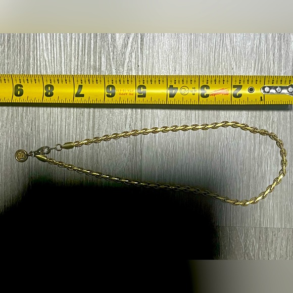 Vintage Gold GIVENCHY Pendant on thick gold rope chain. - Picture 7 of 9